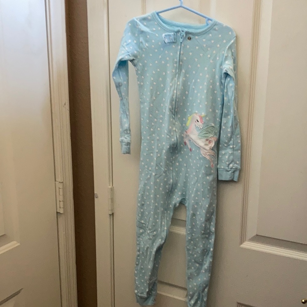 FINAL MARKDOWN carters unicorn one piece pajamas 5t